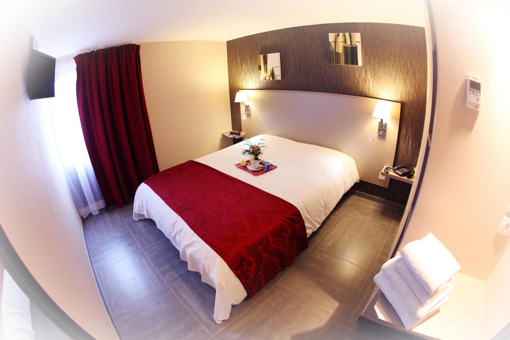 Hotel Le Coudon La Farlède Εξωτερικό φωτογραφία