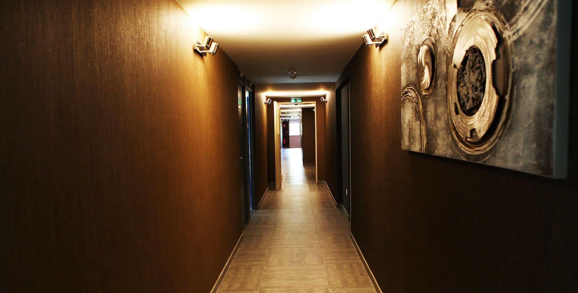 Hotel Le Coudon La Farlède Εξωτερικό φωτογραφία